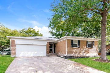 414 CRUSADER DR DALLAS, TX 75217